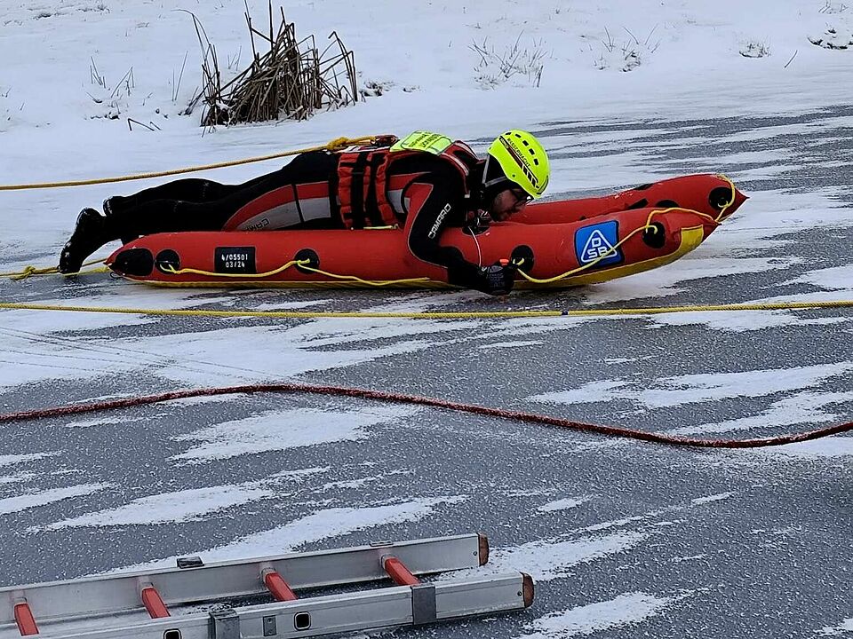 Eisrettungsübung
