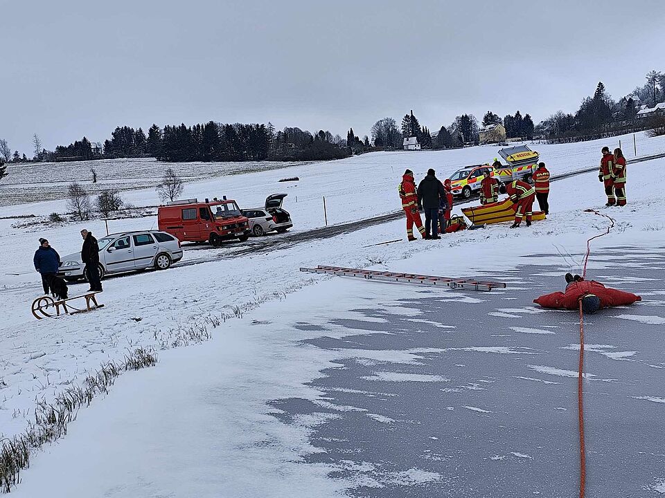 Eisrettungsübung